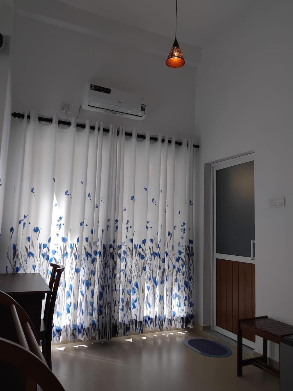 كاندي White Lodge المظهر الخارجي الصورة